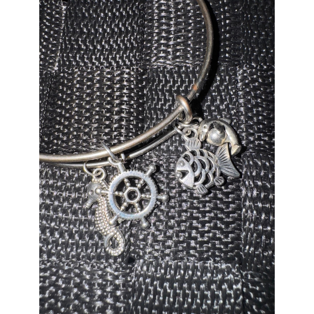 Bracelet - Picture 8 of 10
